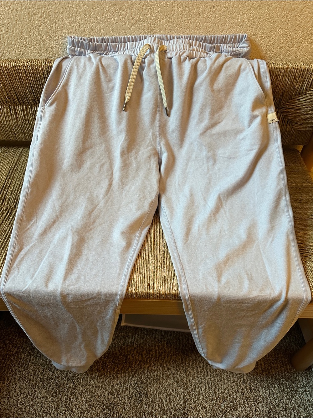 Vuori Joggers - Size Small